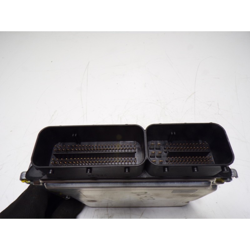 Recambio de centralita motor uce para bmw serie 1 berlina (e81/e87) 116d referencia OEM IAM 13618512588 0281016068 