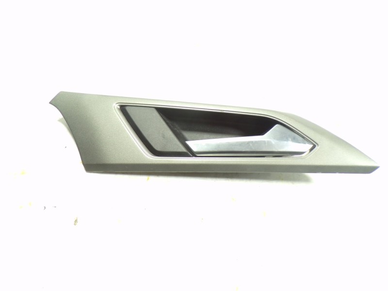 Recambio de maneta interior delantera derecha para volkswagen polo 1.0 tsi referencia OEM IAM   