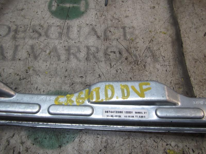 Recambio de elevalunas delantero derecho para citroën c-elysée seduction referencia OEM IAM 9674412380  