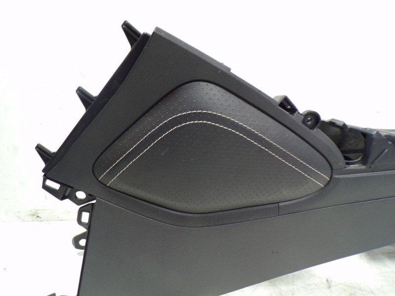 Recambio de apoyabrazos central para honda civic (fk) 1.6 i-dtec executive referencia OEM IAM 83401TV1G11ZB  