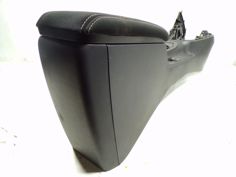 Recambio de apoyabrazos central para honda civic (fk) 1.6 i-dtec executive referencia OEM IAM 83401TV1G11ZB  