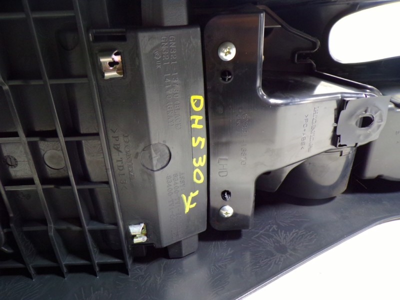 Recambio de apoyabrazos central para honda civic (fk) 1.6 i-dtec executive referencia OEM IAM 83401TV1G11ZB  