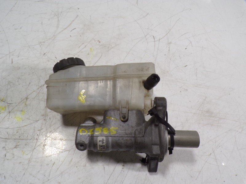 Recambio de bomba freno para dacia duster 1.5 dci diesel fap cat referencia OEM IAM 460112629R  