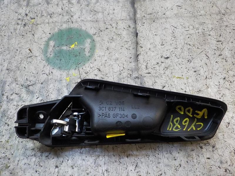 Recambio de maneta interior delantera derecha para volkswagen passat berlina (3c2) 2.0 tdi referencia OEM IAM 3C1837114BTDZ  