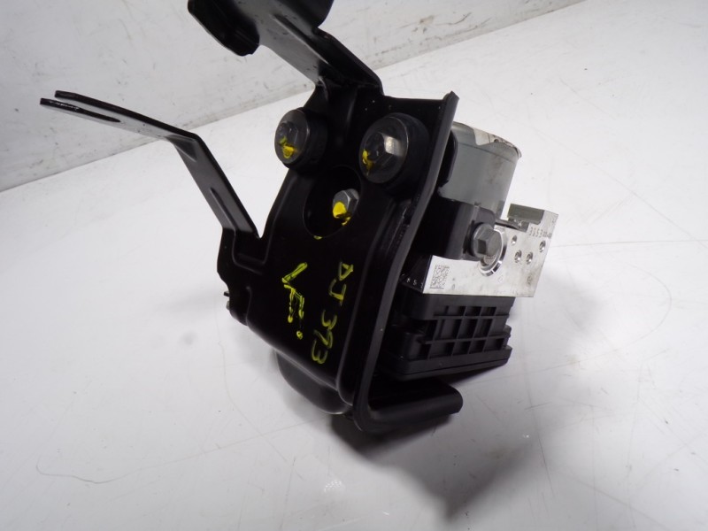 Recambio de abs para dacia sandero 0.9 tce referencia OEM IAM  476604105R 