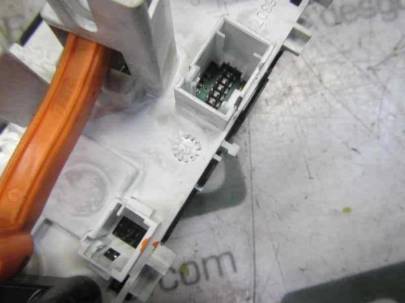 Recambio de mando calefaccion / aire acondicionado para peugeot 208 1.4 hdi fap referencia OEM IAM 9672248380  