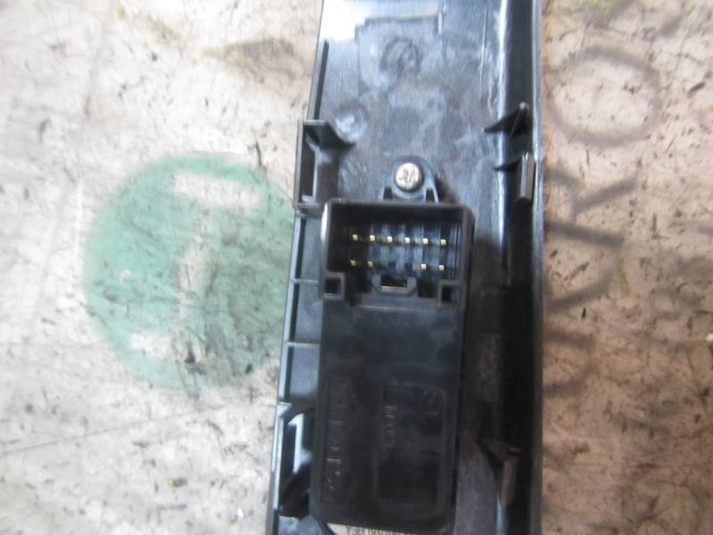 Recambio de mando elevalunas delantero derecho para mazda 5 berl. (cr) 2.0 diesel cat referencia OEM IAM   