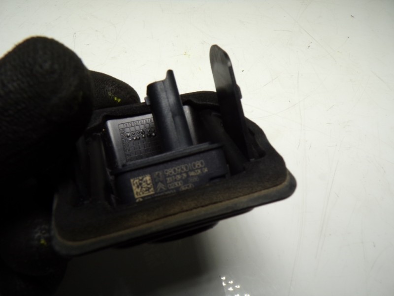 Recambio de modulo electronico para peugeot 5008 1.2 12v e-thp referencia OEM IAM 9809301080 9809301080 