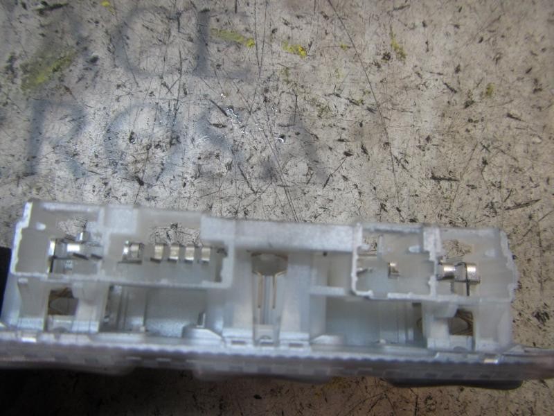 Recambio de piloto interior para citroën c-elysée seduction referencia OEM IAM 6362Q2  