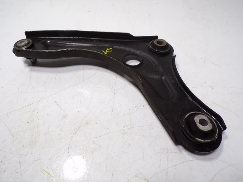 Recambio de brazo suspension inferior delantero derecho para dacia sandero 0.9 tce referencia OEM IAM   