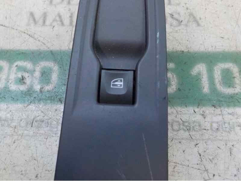 Recambio de mando elevalunas delantero derecho para renault clio iv grandtour 1.2 16v referencia OEM IAM   