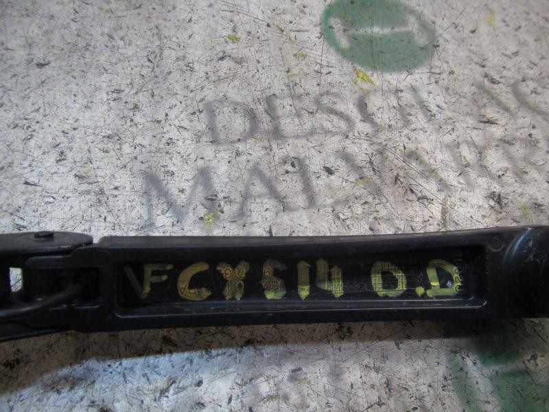 Recambio de brazo limpia delantero derecho para chevrolet cruze ls referencia OEM IAM   