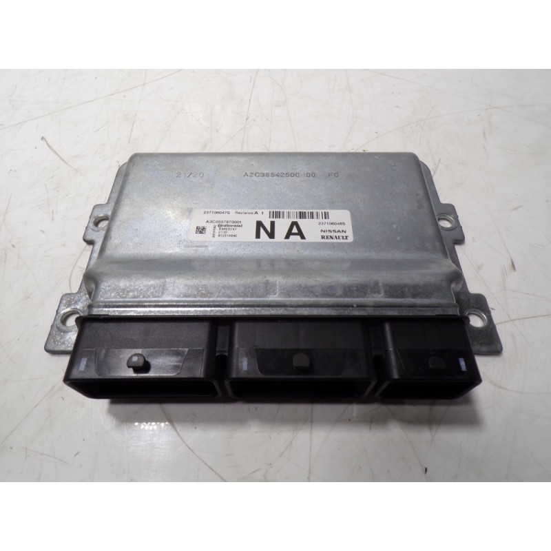 Recambio de centralita motor uce para dacia sandero 0.9 tce referencia OEM IAM  237106047S 