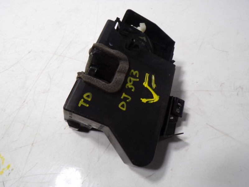 Recambio de cerradura puerta trasera derecha para dacia sandero 0.9 tce referencia OEM IAM   