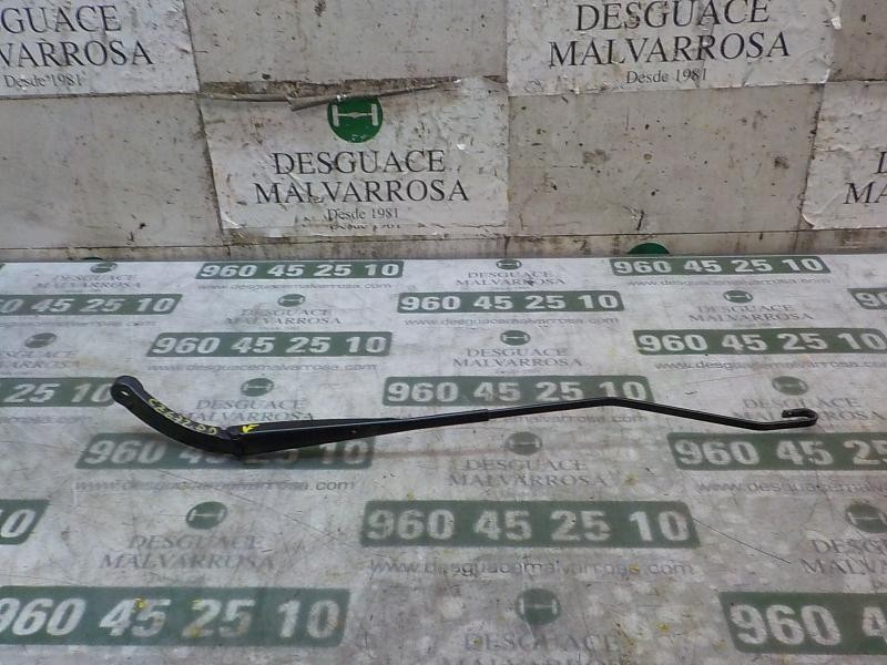 Recambio de brazo limpia delantero derecho para dacia dokker 1.5 dci diesel fap cat referencia OEM IAM 288860926R  