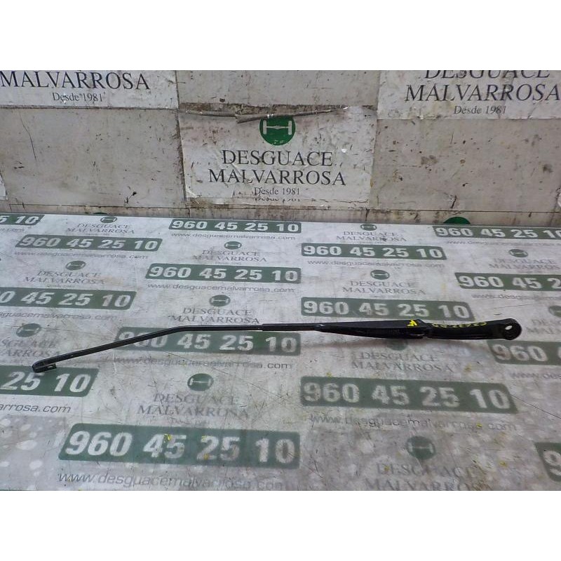 Recambio de brazo limpia delantero derecho para dacia dokker 1.5 dci diesel fap cat referencia OEM IAM 288860926R  