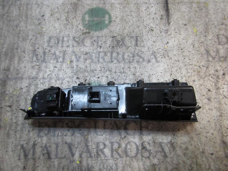 Recambio de mando elevalunas delantero izquierdo para chevrolet cruze ls referencia OEM IAM   