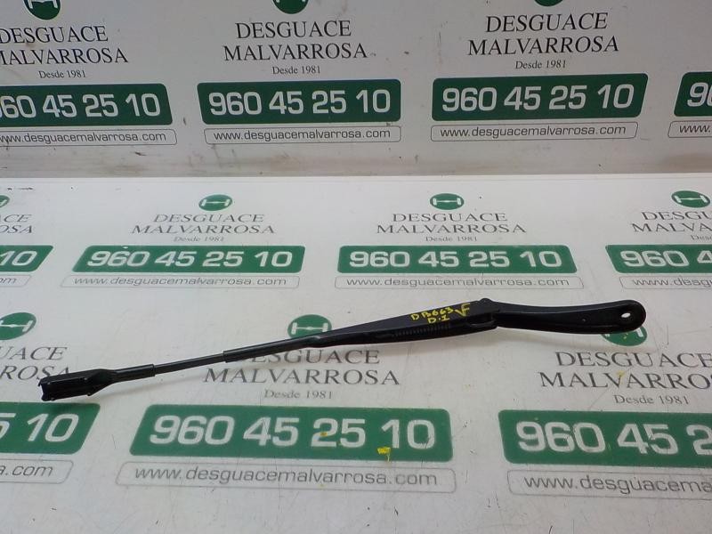 Recambio de brazo limpia delantero izquierdo para dacia duster basis 4x2 referencia OEM IAM 288819902R  