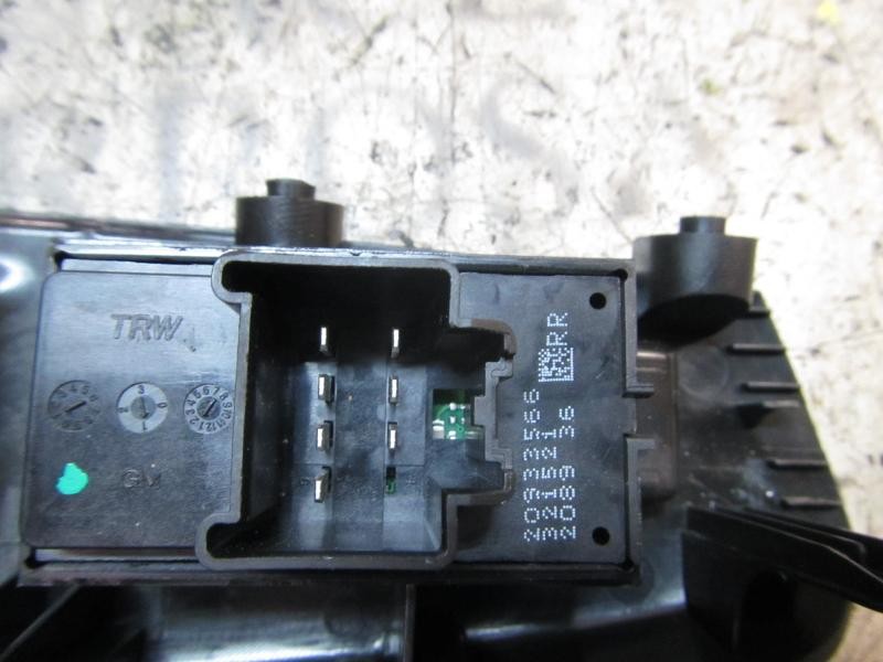 Recambio de mando elevalunas trasero derecho para chevrolet cruze ls referencia OEM IAM   