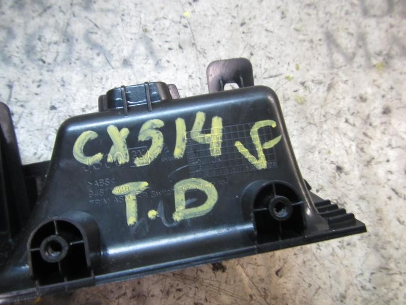 Recambio de mando elevalunas trasero derecho para chevrolet cruze ls referencia OEM IAM   