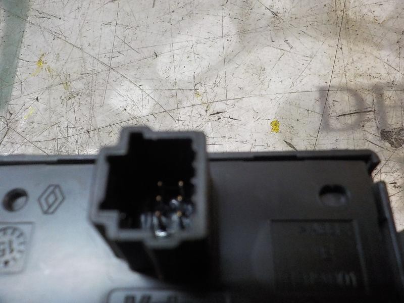 Recambio de warning para dacia dokker 1.5 dci diesel fap cat referencia OEM IAM 252905668R  