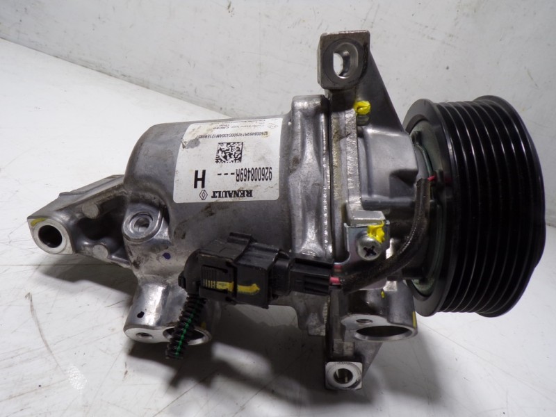 Recambio de compresor aire acondicionado para dacia sandero 0.9 tce referencia OEM IAM  926008469R 