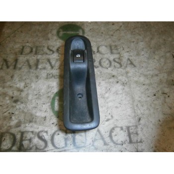MANDO ELEVALUNAS TRASERO DERECHO 