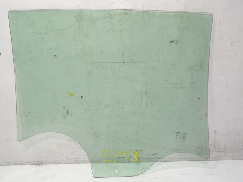 Recambio de cristal puerta trasero izquierdo para dacia sandero 0.9 tce referencia OEM IAM   