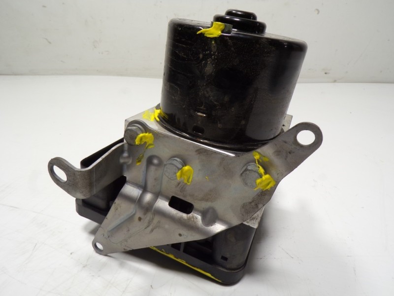 Recambio de abs para bmw serie 3 berlina (e90) 2.0 16v diesel cat referencia OEM IAM 34512460470 34526778164 
