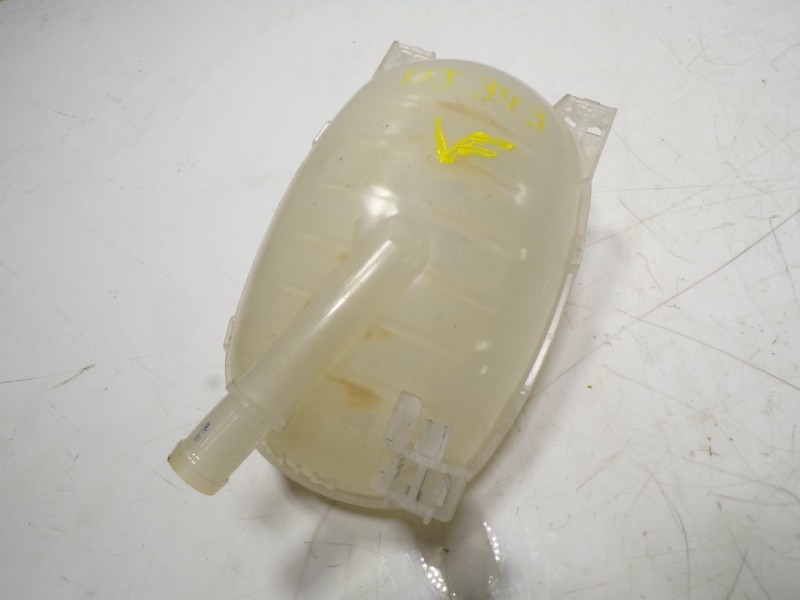 Recambio de deposito expansion para dacia sandero 0.9 tce referencia OEM IAM  217102572B 