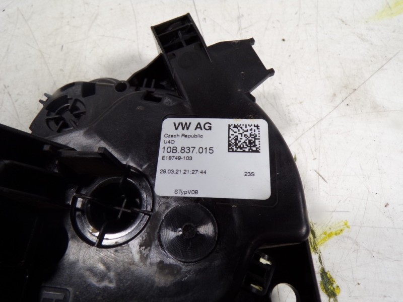 Recambio de cerradura puerta delantera izquierda para volkswagen polo 1.0 tsi referencia OEM IAM 10B837015 10B837015 E18749103