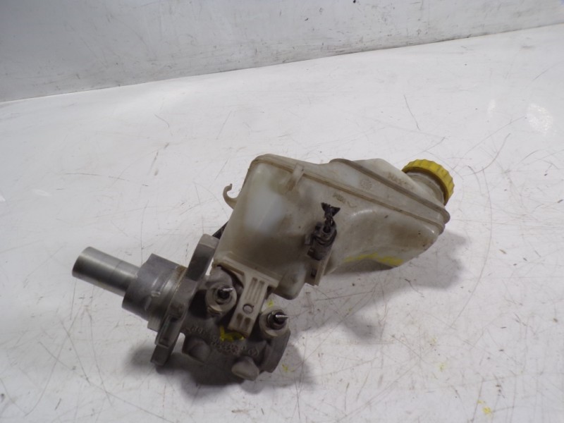 Recambio de bomba freno para opel combo d 1.3 16v cdti referencia OEM IAM 95512231  