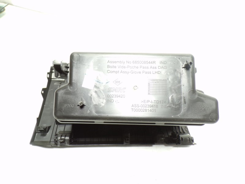 Recambio de guantera para dacia sandero 0.9 tce referencia OEM IAM  685008544R 