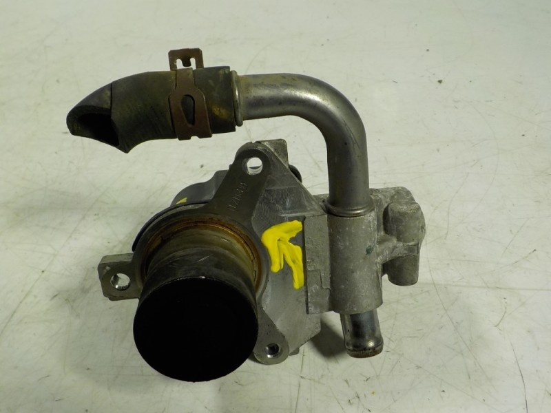 Recambio de valvula egr para renault clio iii 1.5 dci diesel fap referencia OEM IAM  8200836385 