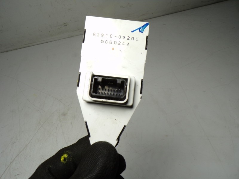 Recambio de modulo electronico para toyota auris touring sports (e18) hybrid active referencia OEM IAM 8391002200 8391002200 