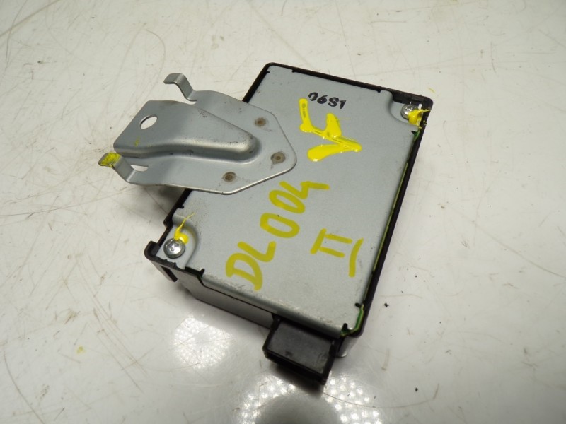 Recambio de modulo electronico para toyota auris touring sports (e18) hybrid active referencia OEM IAM 8976002151 8976002151 