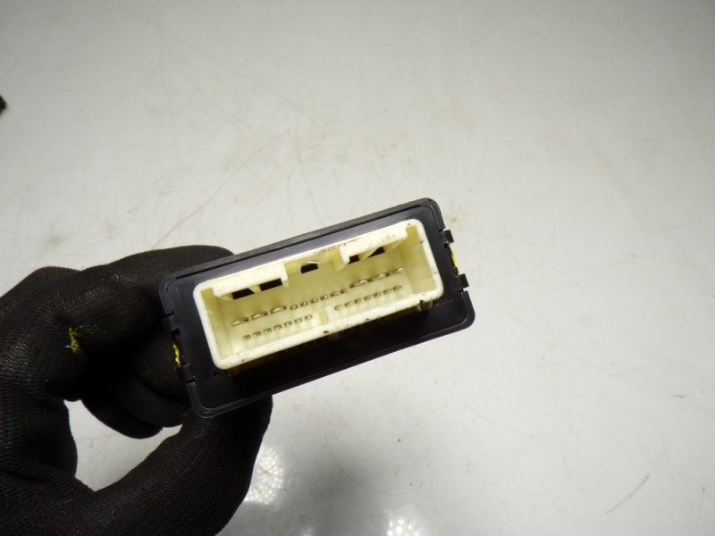 Recambio de modulo electronico para toyota auris touring sports (e18) hybrid active referencia OEM IAM 8594002060 8594002060 