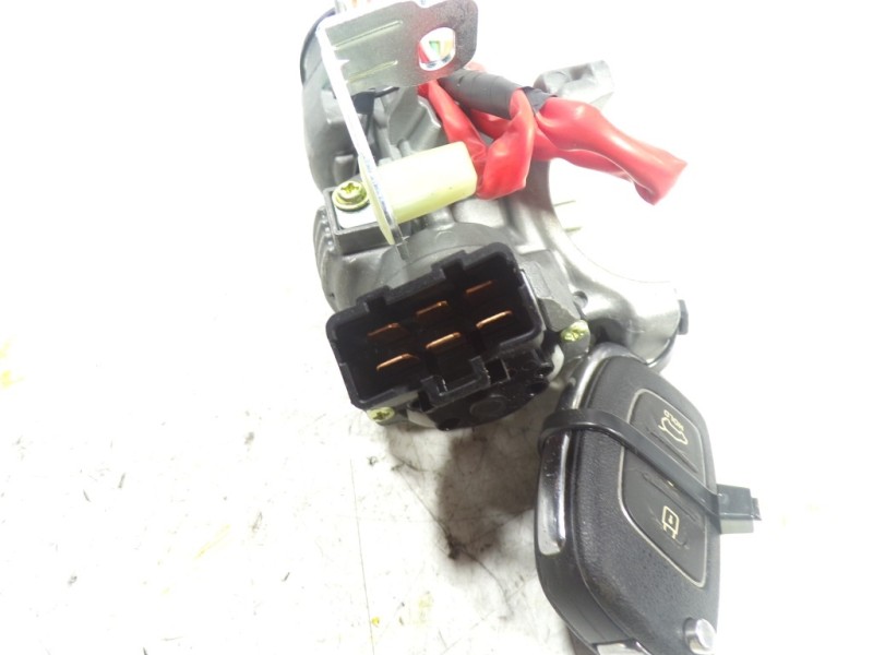 Recambio de antirrobo para hyundai ix35 1.7 crdi cat referencia OEM IAM 819102Y000  