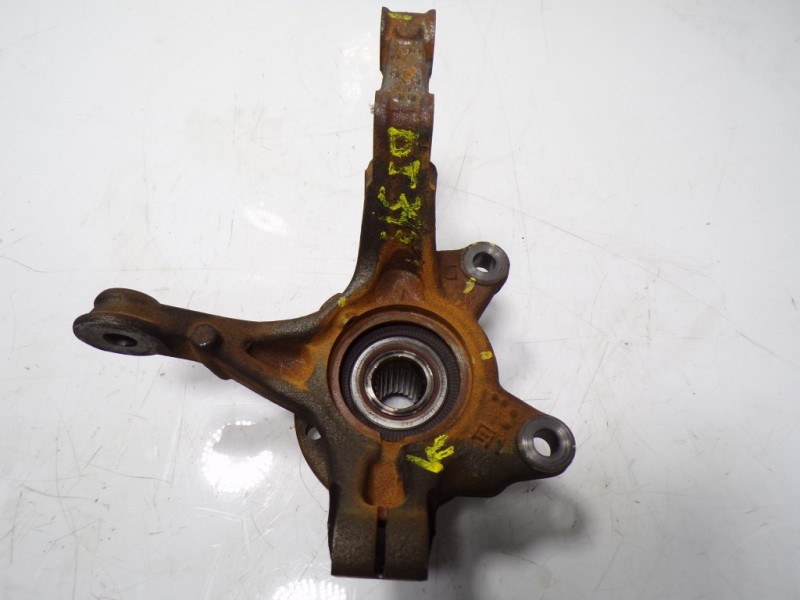 Recambio de mangueta delantera izquierda para dacia sandero 0.9 tce referencia OEM IAM   