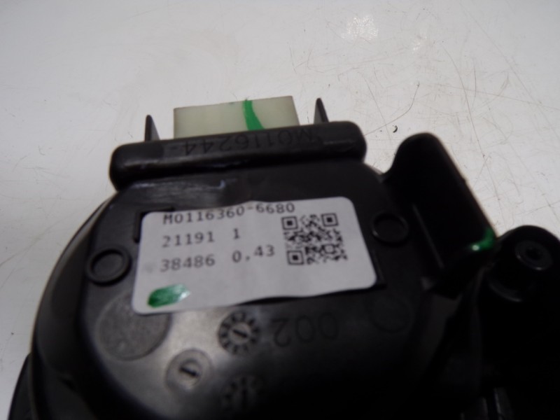 Recambio de motor calefaccion para dacia sandero 0.9 tce referencia OEM IAM  M01163606680 