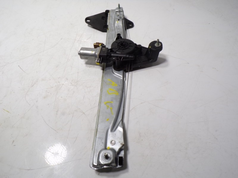 Recambio de elevalunas delantero izquierdo para dacia sandero 0.9 tce referencia OEM IAM  403270F210621191227AT20 