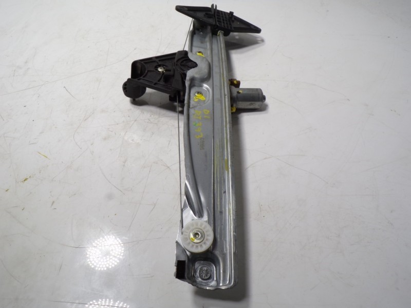 Recambio de elevalunas delantero izquierdo para dacia sandero 0.9 tce referencia OEM IAM  403270F210621191227AT20 
