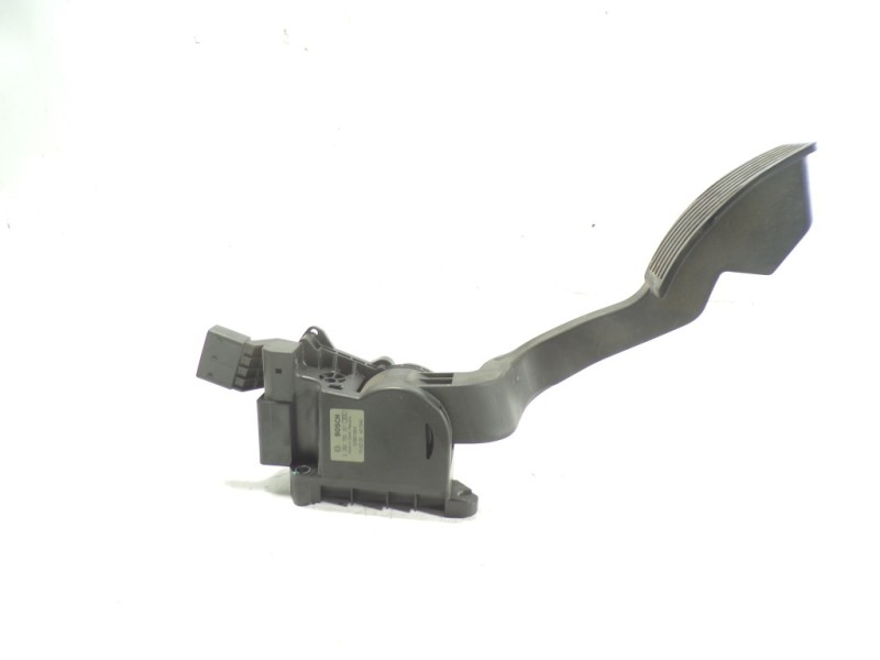 Recambio de potenciometro pedal para opel combo d 1.3 16v cdti referencia OEM IAM 95510377 51831854 0280755157