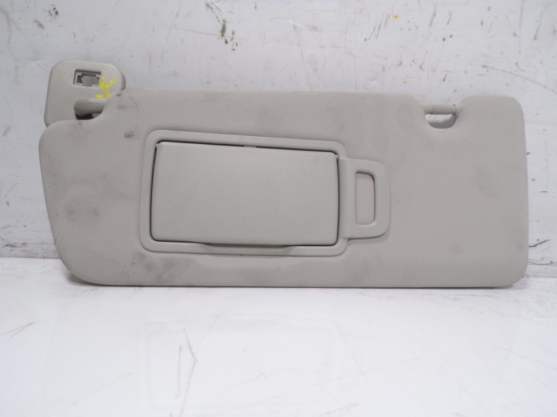 Recambio de parasol izquierdo para dacia sandero 0.9 tce referencia OEM IAM   