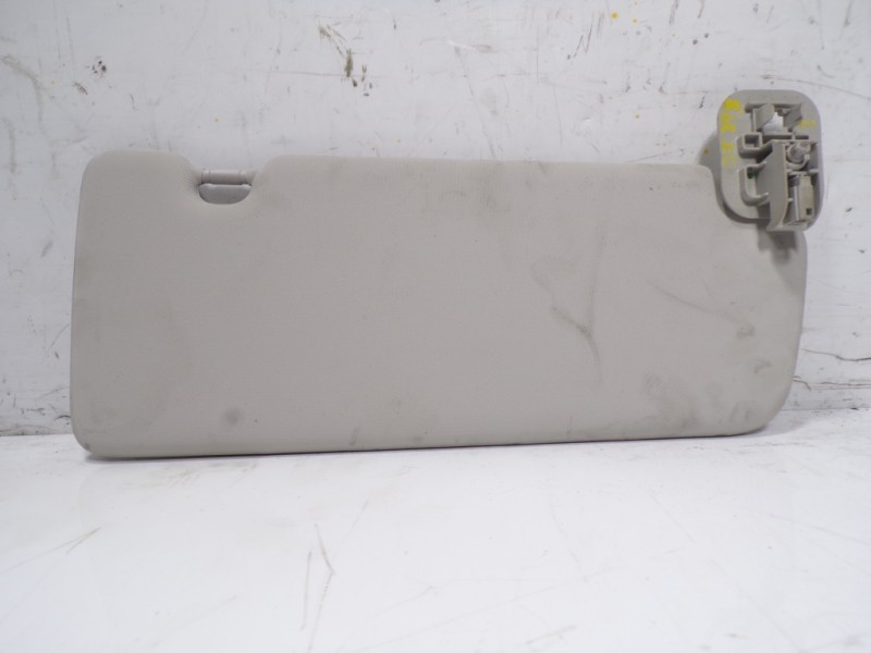 Recambio de parasol izquierdo para dacia sandero 0.9 tce referencia OEM IAM   