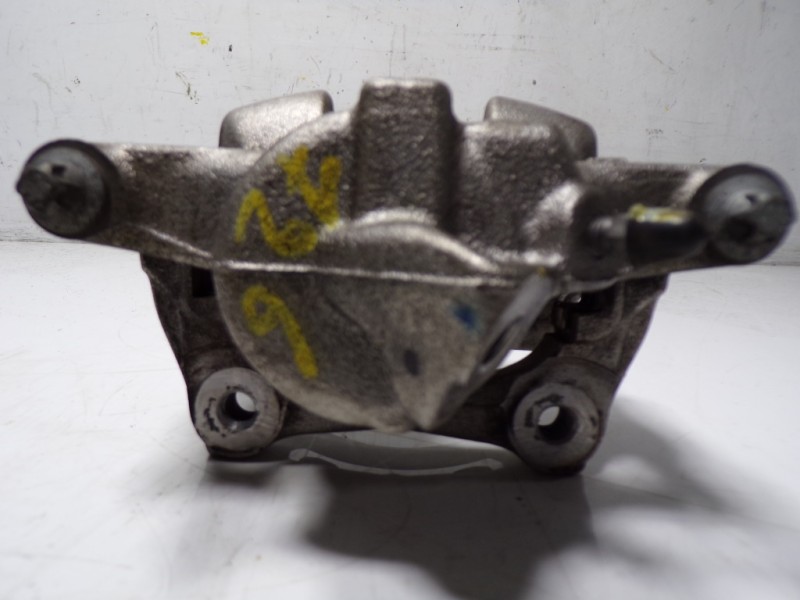 Recambio de pinza freno delantera derecha para dacia sandero 0.9 tce referencia OEM IAM   