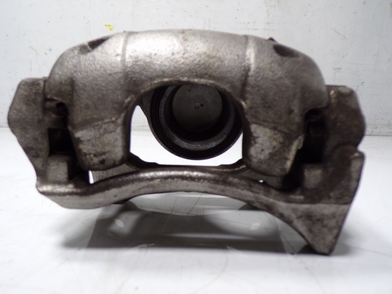 Recambio de pinza freno delantera derecha para dacia sandero 0.9 tce referencia OEM IAM   