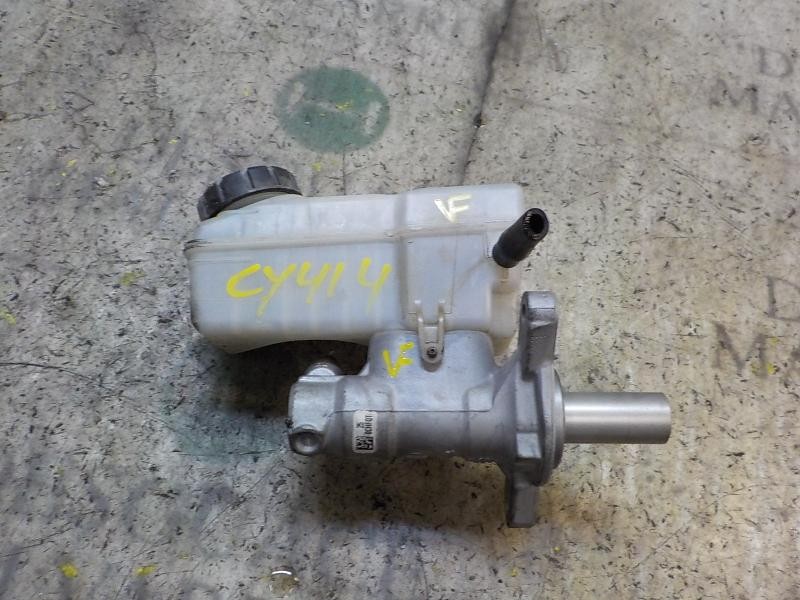 Recambio de bomba freno para dacia duster 1.5 dci diesel fap cat referencia OEM IAM 460112629R  