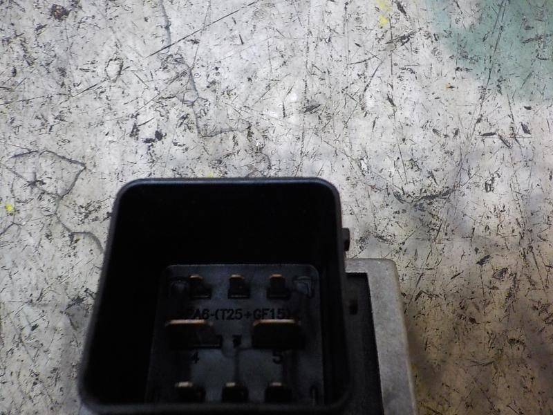 Recambio de caja precalentamiento para dacia duster 1.5 dci diesel fap cat referencia OEM IAM 110678071R 110678071R 