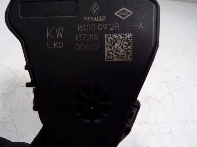 Recambio de potenciometro pedal para dacia sandero 0.9 tce referencia OEM IAM  180100912R 